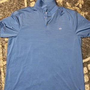 Southern tide athletic materiel comfortable like new